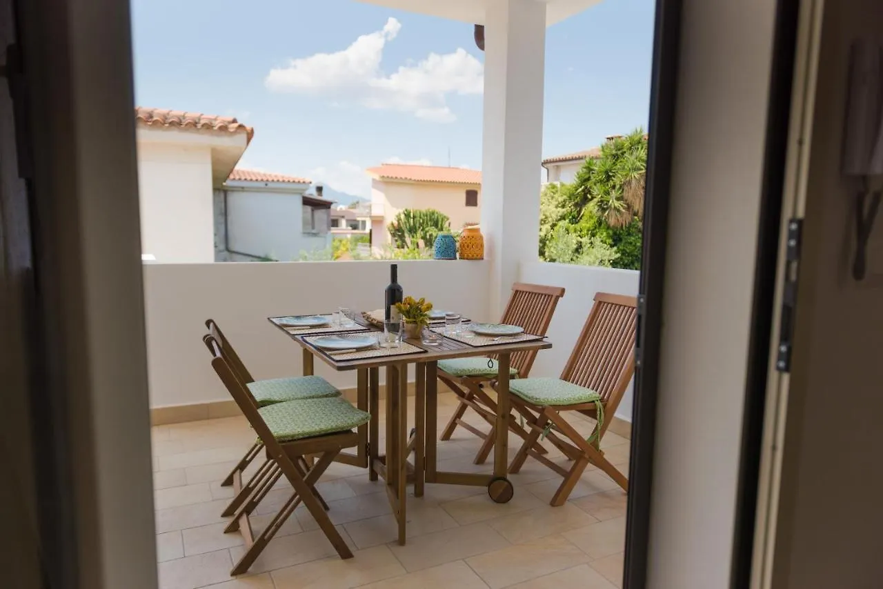 Casa Antu - Appartamento Con 2 Camere In Centro Abitato Orosei