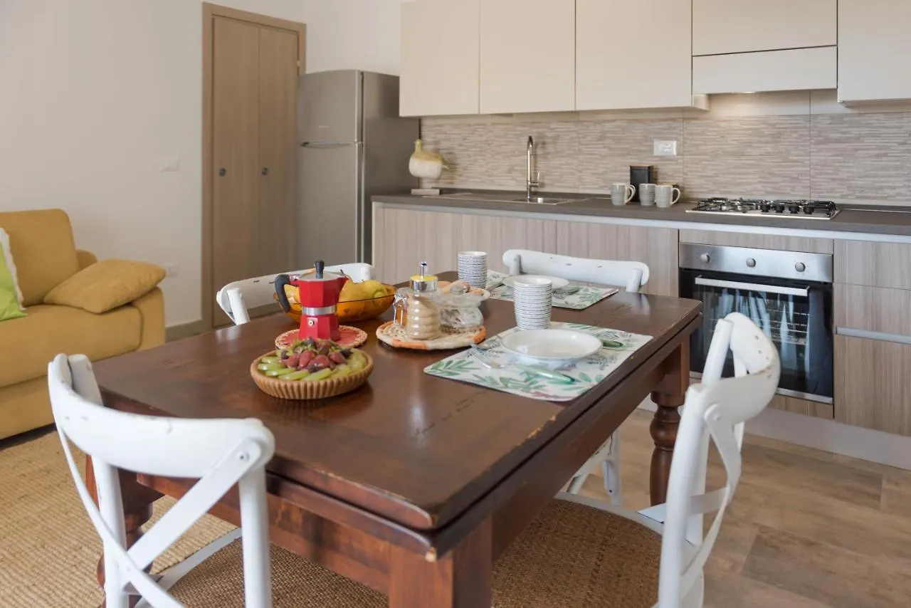 Casa Antu - Appartamento Con 2 Camere In Centro Abitato Orosei