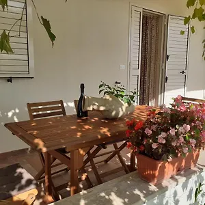  Hébergement de vacances Pusortu